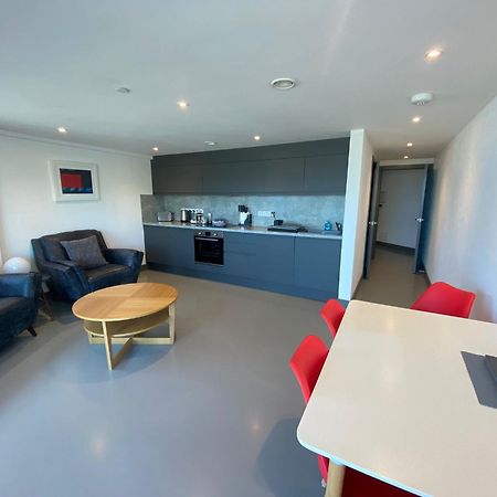 2 The View Apartments Ilfracombe - Seafront, Parking, Lift, Ev Экстерьер фото