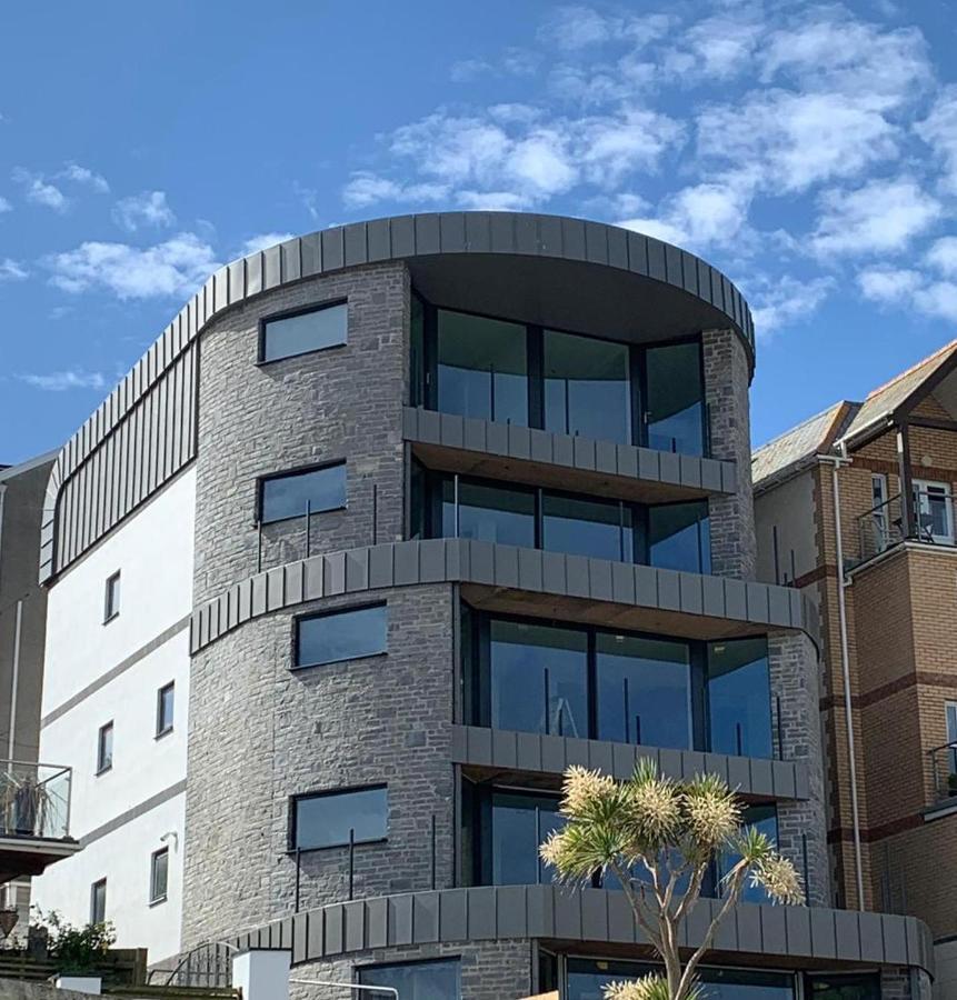 2 The View Apartments Ilfracombe - Seafront, Parking, Lift, Ev Экстерьер фото