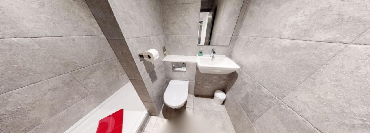 2 The View Apartments Ilfracombe - Seafront, Parking, Lift, Ev Экстерьер фото
