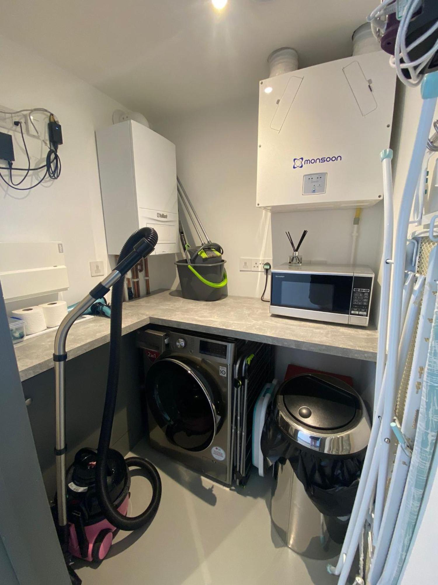 2 The View Apartments Ilfracombe - Seafront, Parking, Lift, Ev Экстерьер фото