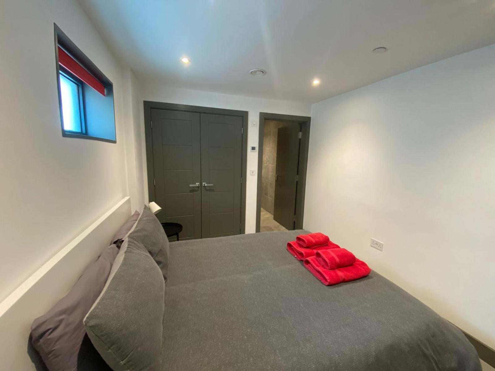 2 The View Apartments Ilfracombe - Seafront, Parking, Lift, Ev Экстерьер фото
